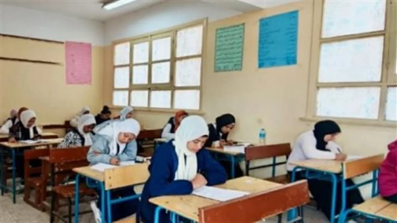 باسم الطالب ورقم الجلوس.. ترقبوا إعلان نتيجة الشهادة الإعدادية في مدارس الجيزة 2026